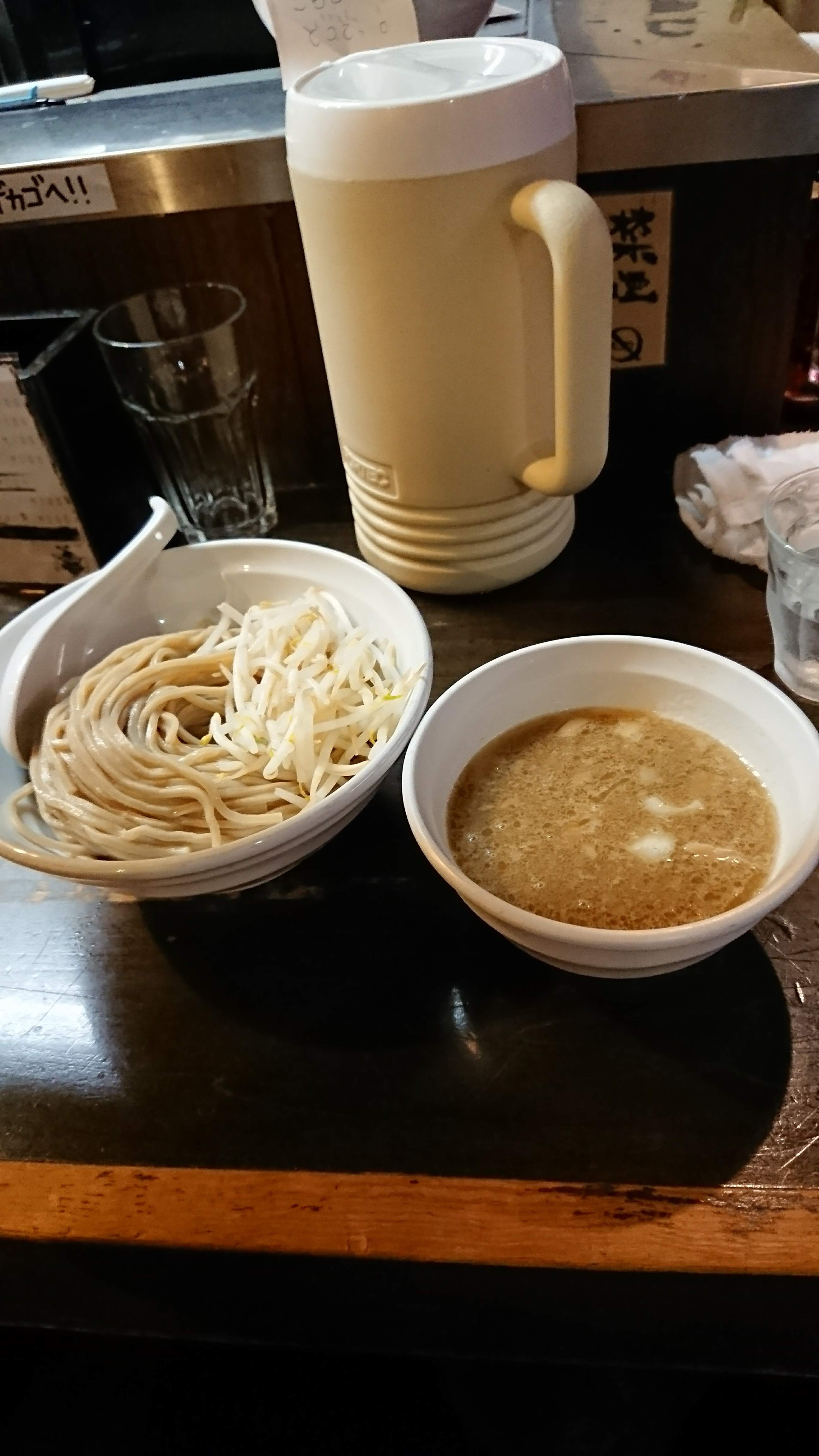 煮干し背油つけ麺